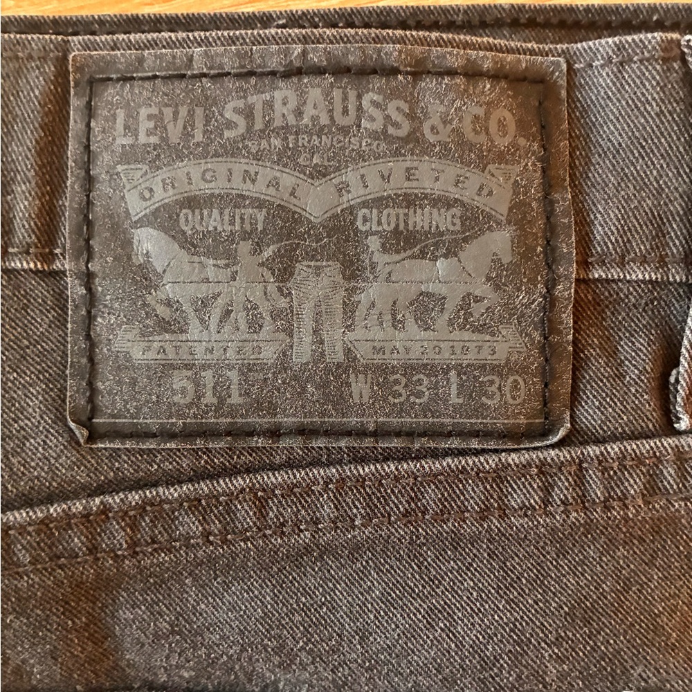 Levi's Men's Charcoal Straight Jeans - Picture 3 of 3